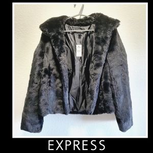 (NWT) EXPRESS/Size: XS/ SUPER SOFT FAUX FUR JACKET